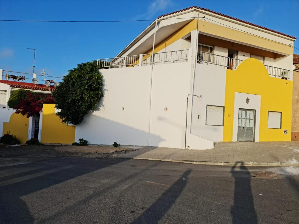 Alojamento Local Largo Da Igreja Santiago do Cacém Екстериор снимка